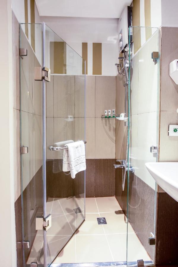 Hotel101 - Fort Taguig Εξωτερικό φωτογραφία